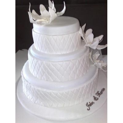 By Cakes Royale