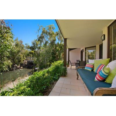 Have a BBq at your lakeside villa