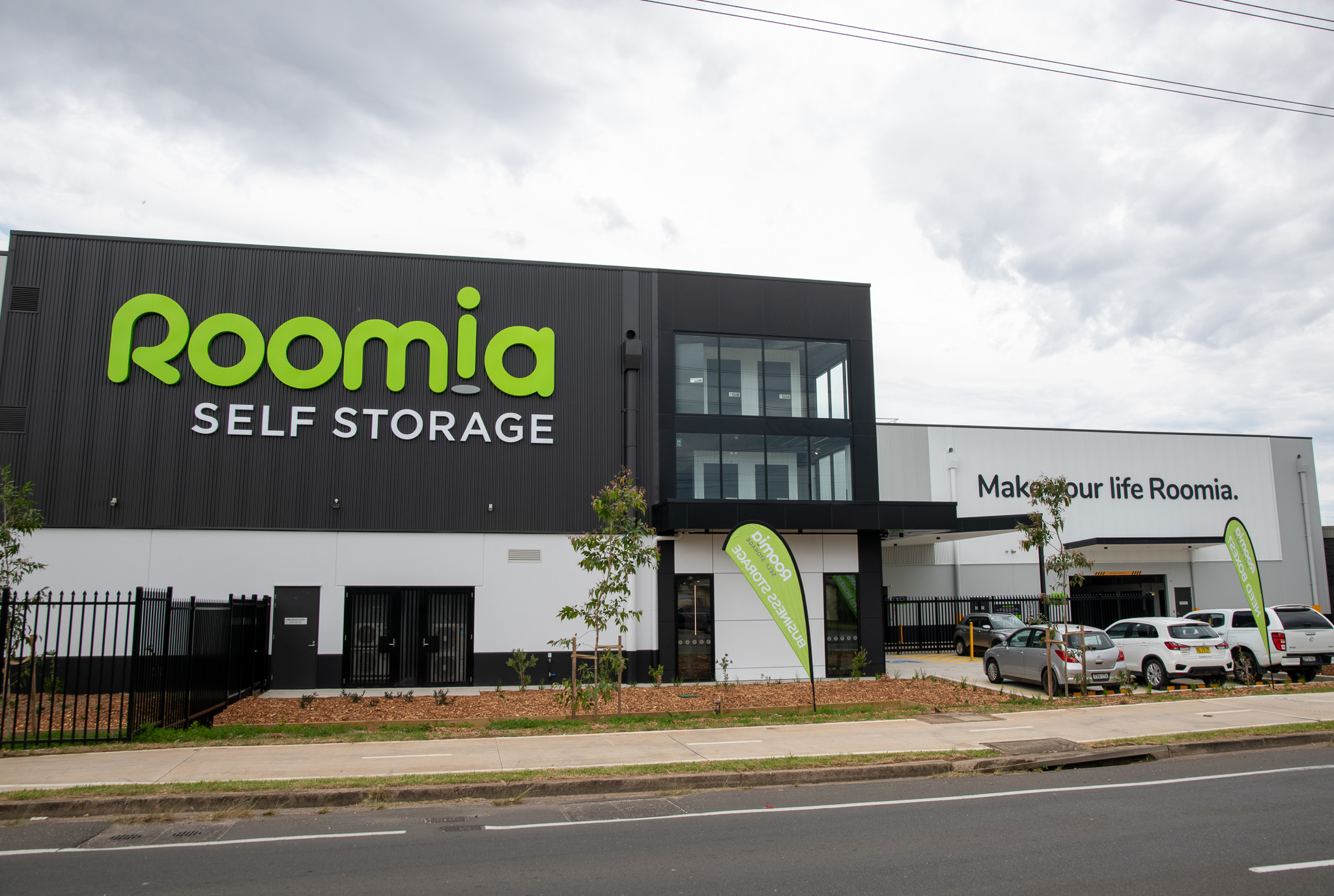 Roomia Self Storage St Marys