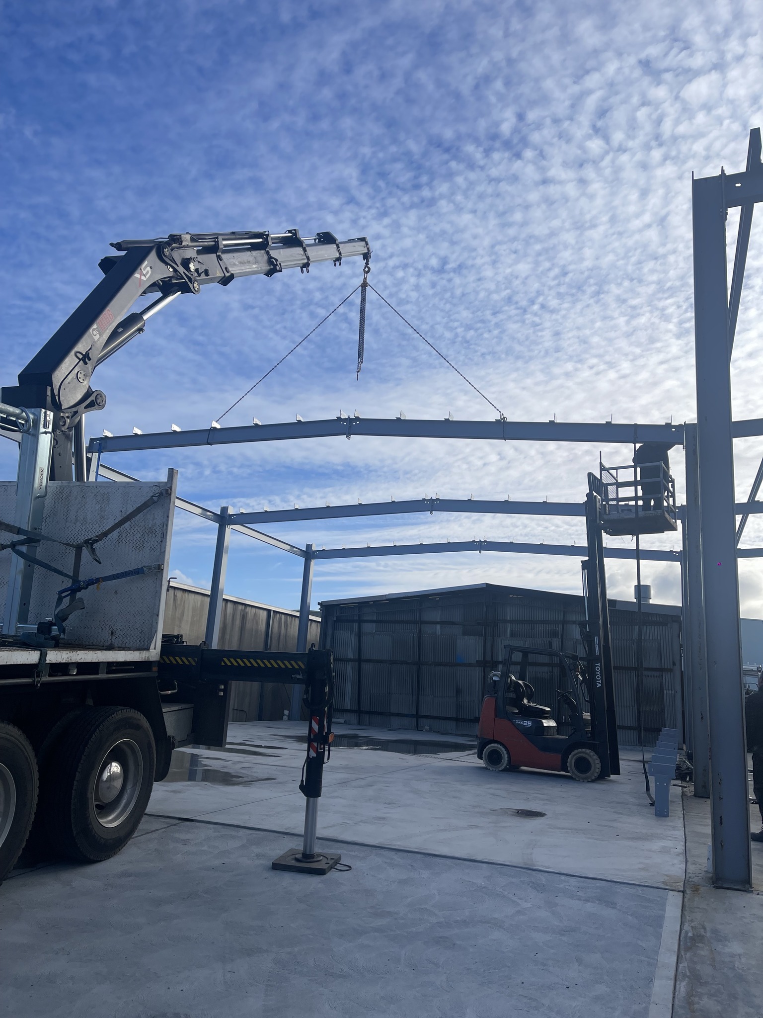 Rezz Crane Trucks