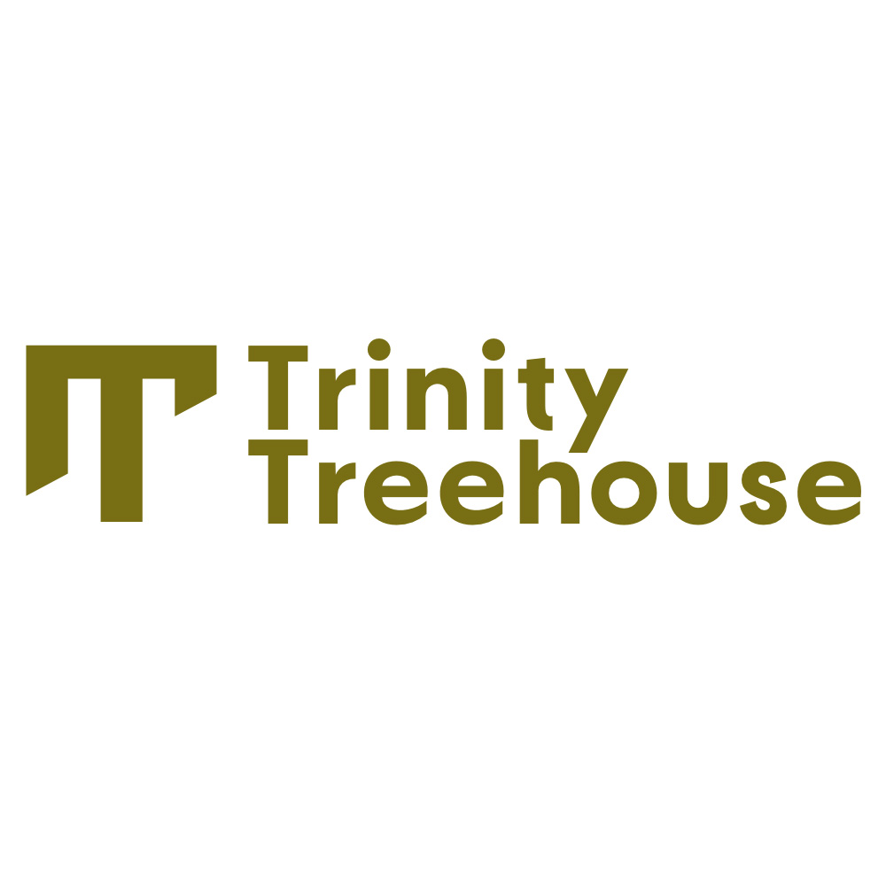 Trinity Treehouse Airbnb at Trinity Beach Logo